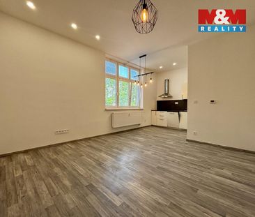 Pronájem bytu 2+kk 60 m² - Photo 1