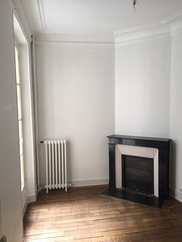 Location Appartement 2 pièces 43m² ORLEANS 45000 - Photo 2