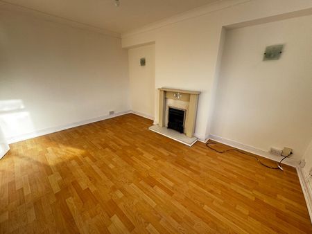 3 Bed Townhouse Bale Road Leicester LE4 - Ace Properties - Photo 2