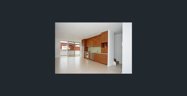 The ultimate waterside living - Photo 1