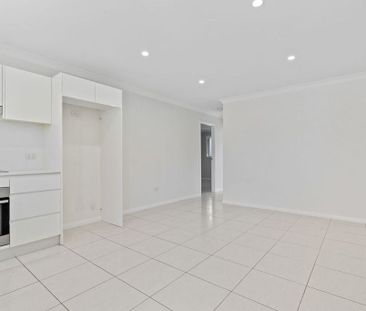 Spacious private granny flat with water included - Photo 6