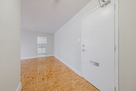For Lease - 105 Rowena Drive Unit# 107, Toronto, Ontario - Photo 3
