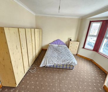 1 Bed Flat, Borwick Avenue, E17 - Photo 4