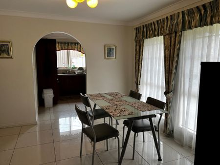 3-bedroom shared unit / apartment, Valley Road - Photo 4