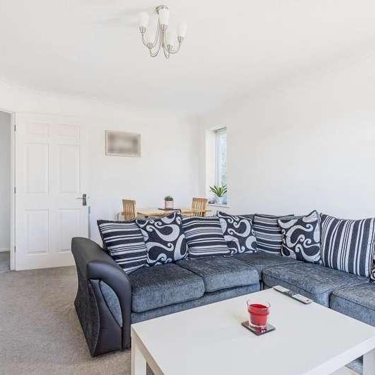 Tarn Howes Close, Thatcham, RG19 - Photo 1