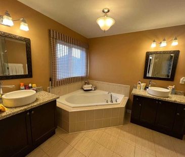 For Lease - 135 Stonechurch Crescent, Markham, Ontario - Photo 6