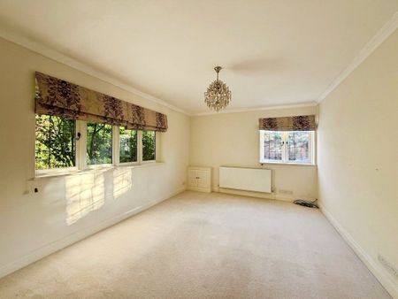 Knowl Hill, Woking, Surrey, GU22 7HL - Photo 5