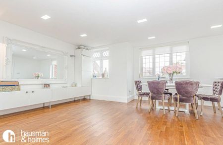 4 bedroom flat to rent - Photo 4