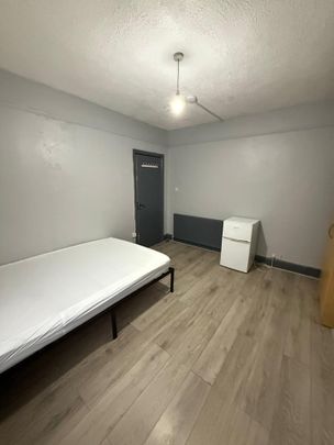 Room in a Shared House, Gloucester Road, N17 - Photo 1