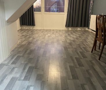 2 Bed Maisonette, Aston House, BS1 - Photo 1