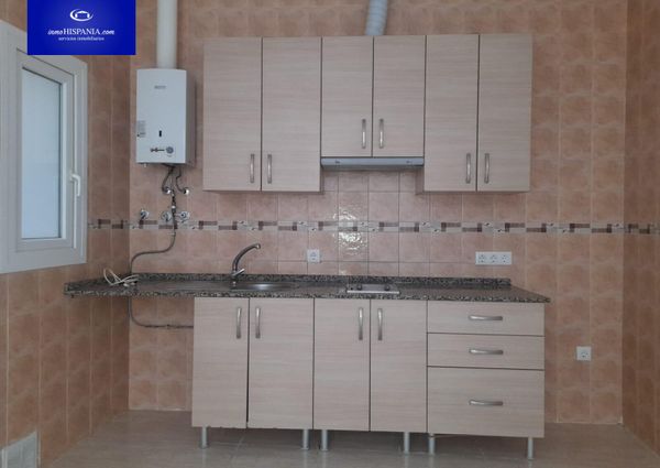 ALQUILER ANUAL.APARTAMENTO 1 DORMITORIO SIN AMUEBLAR.ZONA CLINICA SAN RAFAEL