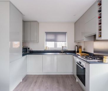 2 bedroom flat to rent - Photo 6