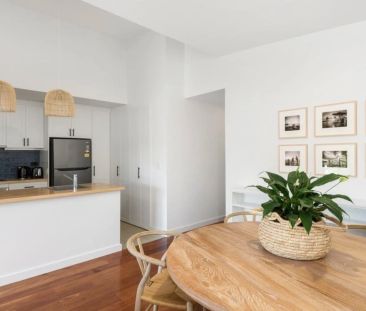 Boasting a pristine village location - Fully Furnished - Photo 3