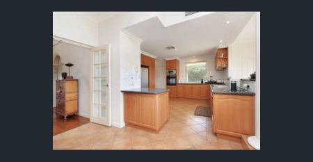 Spectacular Executive Home - Photo 5