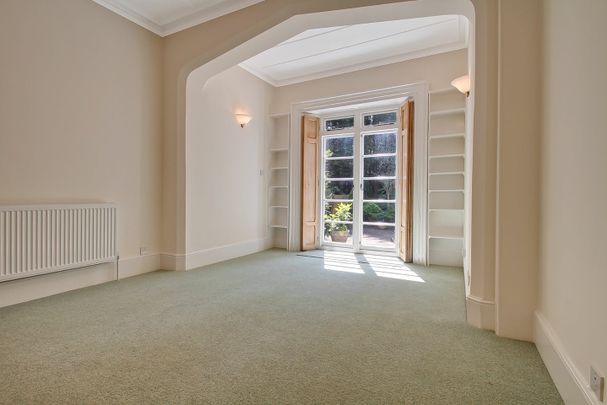 4 Bed Maisonette, The Woodlands, HA1 - Photo 1