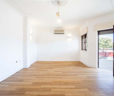 Lisboa, Lisbon 2790-218 - Photo 1