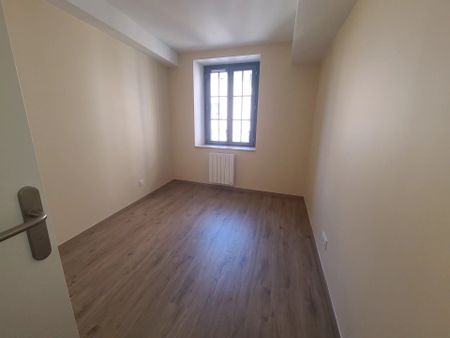 Location Appartement 3 pièces 74 m2 à Romans-sur-Isère - Photo 3