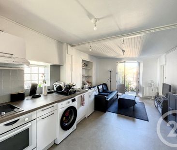 Location Appartement 2 pièces 41m² RIOM 63200 - Photo 2