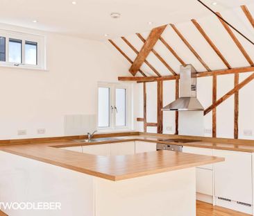 2 bedroom barn conversion to rent - Photo 3