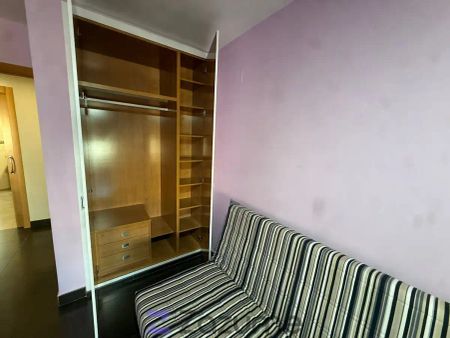 Piso de alquiler en C/ Gral. Espartero, Carolinas Altas - Photo 5