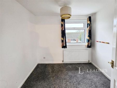 3 bedroom semi-detached house to rent - Photo 4