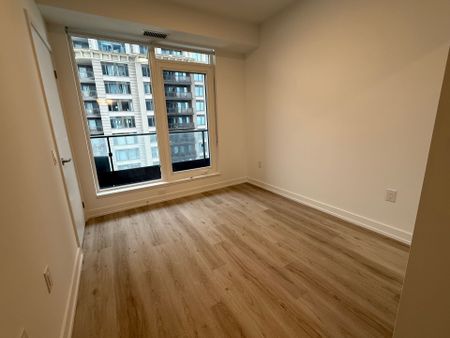 For Lease - 395 Square One Drive Unit# 2705, Mississauga, Ontario - Photo 4