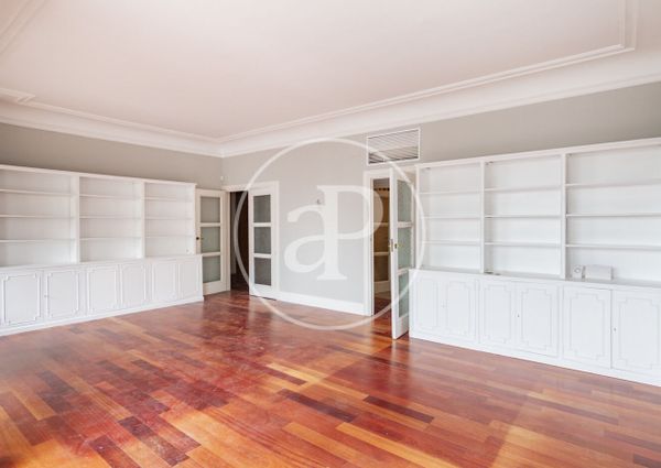 Flat for rent in Jose Ortega y Gasset