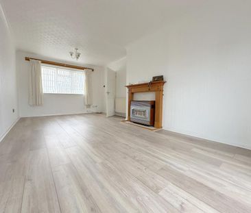 3 bedroom end of terrace house to rent - Photo 2