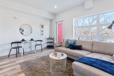 Edmonton Furnished apartment Rental in Queen Alexandra/Garneau - Brand NEW Build, Close to Whyte Ave and U of A! - Photo 3