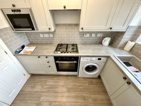 1 Bedroom House - Jenkyns Close, Botley - Photo 3