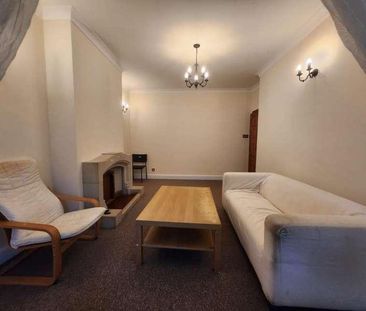 Hedgeley, Woodford Avenue, Ilford, IG4 - Photo 1