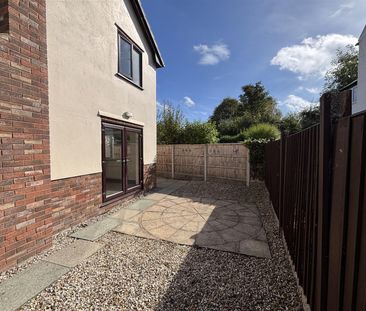 To Let 3 Bed House - Detached New Brighton Road, Sychdyn, Mold £1,2... - Photo 2