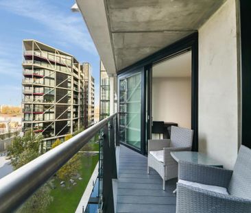 2 bedroom flat to rent - Photo 2