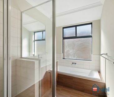 HAYNES - 4X2 - STYLISH FAMILY HOME! - Photo 6