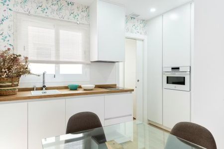 Calle Juan Rabadán, Sevilla, Andalusia 41002 - Photo 4