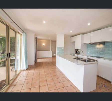 3 Silver Court, Tanah Merah, Qld 4128 - Photo 2