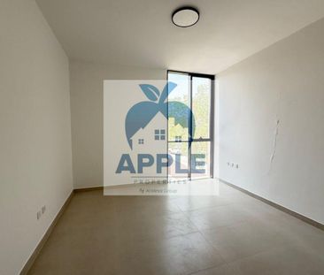 End Corner Unit 3BR / Huge Garden Space / RTM - Photo 1