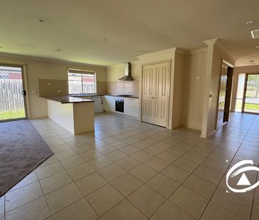 73 Melzak Way, 3806, Berwick Vic - Photo 5