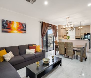 Experience Living in the Heart of Paradise - 3-Bedroom Apartment" - Photo 1