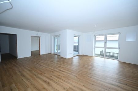 Neubau-Erstbezug! 4-Zimmer-Wohnung - Die Alternative zum Haus Seubersdorf - Zentral - Photo 3