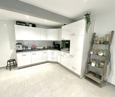 Luminous 3-room apartment in the center of St-Imier - Foto 3