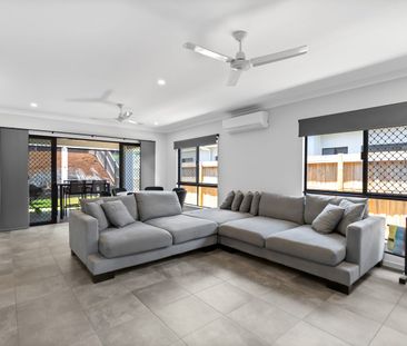 Modern Low Maintenance Family Home - Photo 1