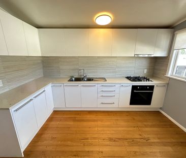33 Portman Rd, Mt Wellington - Photo 2