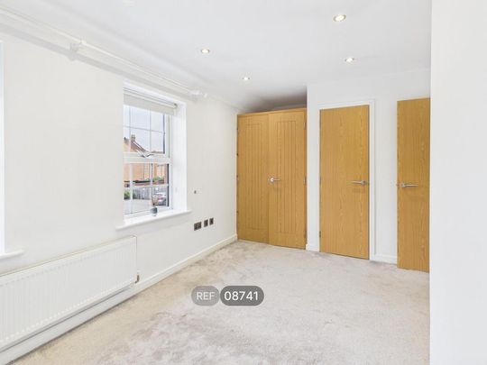 3 bedroom property to rent - Photo 1