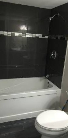 Renovated 2 Bedroom Basement Apartment: Bloor and Spadina - Photo 1