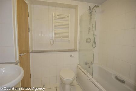2 bedroom apartment to rent - Photo 3