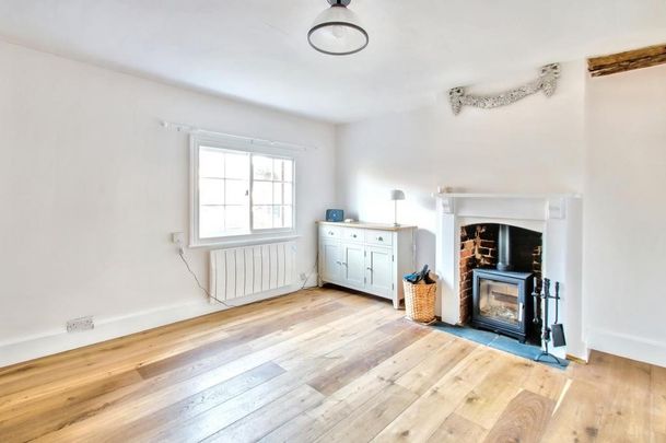 2 bedroom cottage to rent - Photo 1