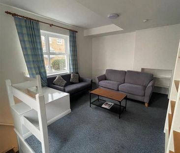 3 bedroom apartment to rent - Photo 1