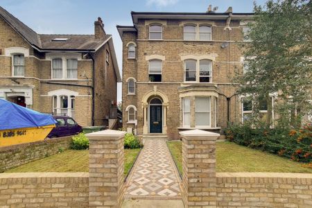 Studio to rent - Photo 5