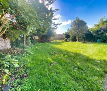 4 bedroom semi-detached house to rent - Photo 6